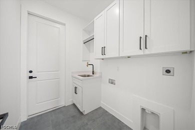 Welcome to the Moon Model, a beautifully designed contemporary - photo 24