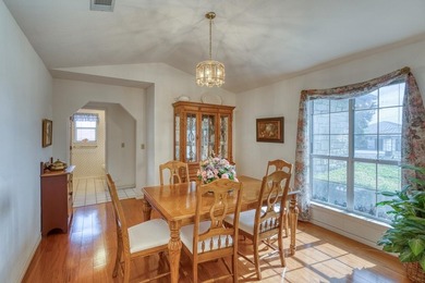 Tucked away on a quiet cul-de-sac, this beautifully maintained - photo 4