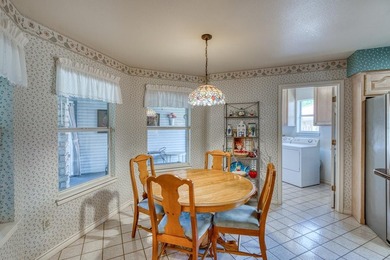 Tucked away on a quiet cul-de-sac, this beautifully maintained - photo 9