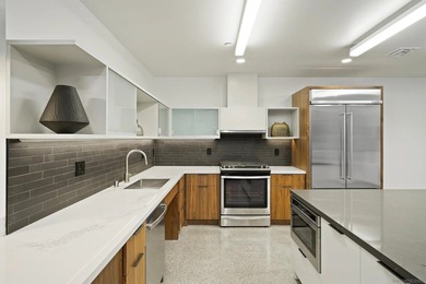 STUNNING SOUTHWEST CORNER TOWNHOME LOCATED IN ONE OF THE MOST - photo 50