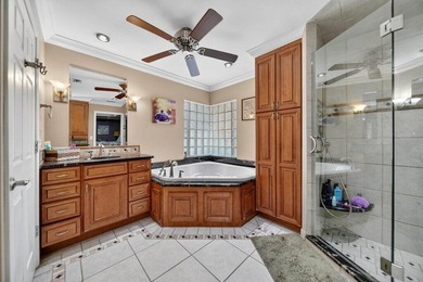 Welcome to this well-appointed 4-bedroom, 3-bathroom residence - photo 14