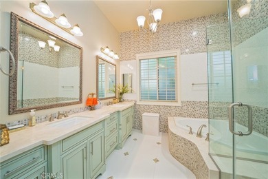 Located in a prime Arcadia neighborhood with access to - photo 15