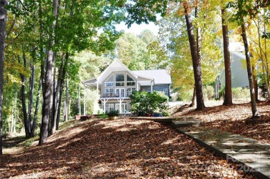 Great price improvement! This custom-built waterfront home on - photo 2