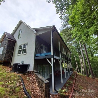 Great price improvement! This custom-built waterfront home on - photo 5