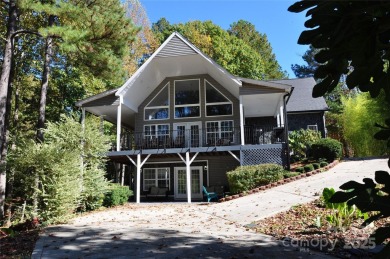 Great price improvement! This custom-built waterfront home on - photo 6