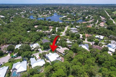 Welcome to this well-appointed 4-bedroom, 3-bathroom residence - photo 32