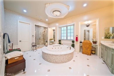Located in a prime Arcadia neighborhood with access to - photo 37