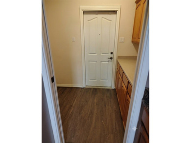 Beautiful spacious home on corner lot in Kings Point - photo 9