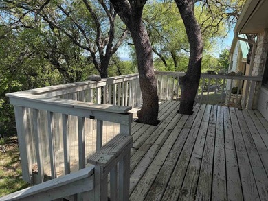 Are you looking for the perfect fixer-upper? This is the one! - photo 9