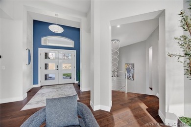 MOTIVATED SELLERS!!! Experience the newest fully furnished - photo 11