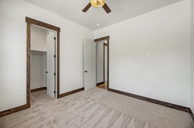 Brand New Custom Construction on 2.72 private acres in Canyon - photo 14