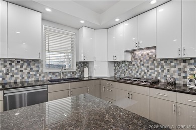 MOTIVATED SELLERS!!! Experience the newest fully furnished - photo 15