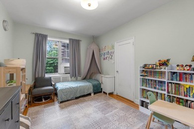 Experience timeless pre-war elegance at Forest Hills South, a - photo 15