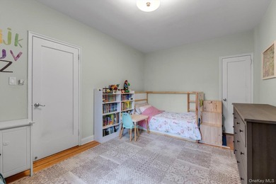Experience timeless pre-war elegance at Forest Hills South, a - photo 16