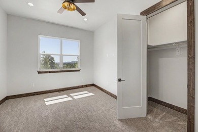 Brand New Custom Construction on 2.72 private acres in Canyon - photo 16