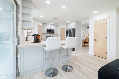 The deal you kept waiting for? You just found it! This spacious - photo 6
