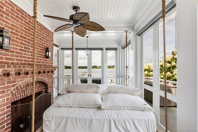 Direct Waterfront Estate with 300+ Ft Deep-Water Dock. Built in - photo 17