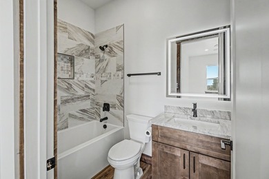 Brand New Custom Construction on 2.72 private acres in Canyon - photo 18
