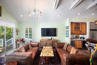 Private Old Town property with built-in income and exceptional - photo 19