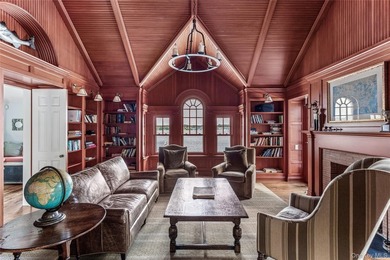 Direct Waterfront Estate with 300+ Ft Deep-Water Dock. Built in - photo 20