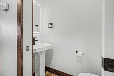 Brand New Custom Construction on 2.72 private acres in Canyon - photo 20