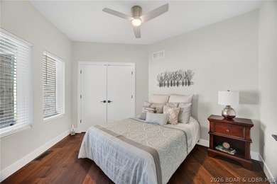 MOTIVATED SELLERS!!! Experience the newest fully furnished - photo 21
