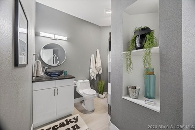 MOTIVATED SELLERS!!! Experience the newest fully furnished - photo 22
