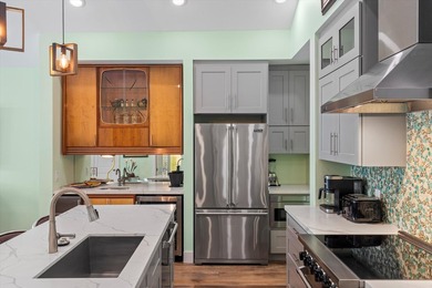 Private Old Town property with built-in income and exceptional - photo 23