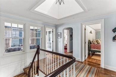 Direct Waterfront Estate with 300+ Ft Deep-Water Dock. Built in - photo 24