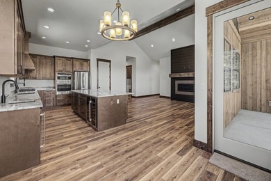 Brand New Custom Construction on 2.72 private acres in Canyon - photo 24