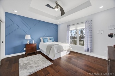 MOTIVATED SELLERS!!! Experience the newest fully furnished - photo 26