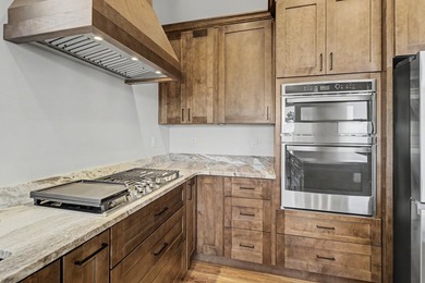 Brand New Custom Construction on 2.72 private acres in Canyon - photo 26
