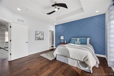 MOTIVATED SELLERS!!! Experience the newest fully furnished - photo 27