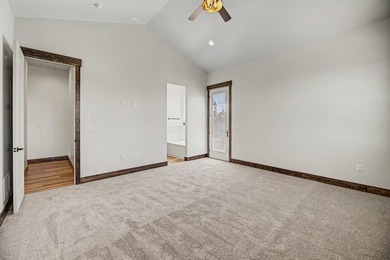 Brand New Custom Construction on 2.72 private acres in Canyon - photo 34