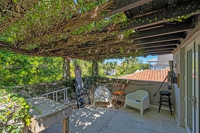 Elevated, 3,888 sf Adjusted Area. Sophisticated Mediterranean - photo 35