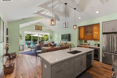 Private Old Town property with built-in income and exceptional - photo 36