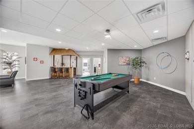 MOTIVATED SELLERS!!! Experience the newest fully furnished - photo 37