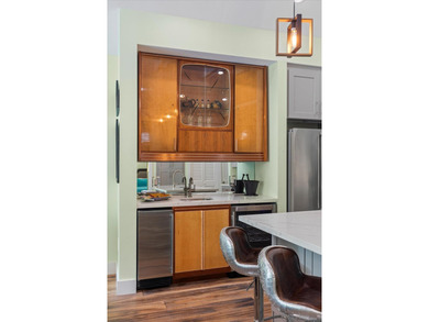 Private Old Town property with built-in income and exceptional - photo 37