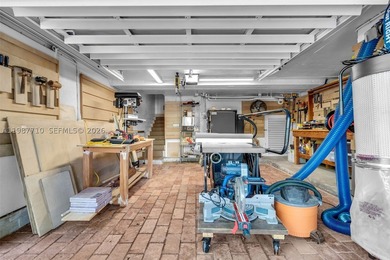 Elevated, 3,888 sf Adjusted Area. Sophisticated Mediterranean - photo 37