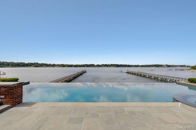 Direct Waterfront Estate with 300+ Ft Deep-Water Dock. Built in - photo 38