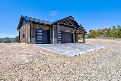 Brand New Custom Construction on 2.72 private acres in Canyon - photo 46