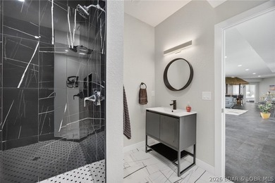 MOTIVATED SELLERS!!! Experience the newest fully furnished - photo 48