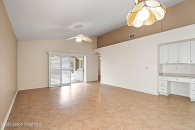 Desirable Pine Creek 55+ Community offers this spacious - photo 8
