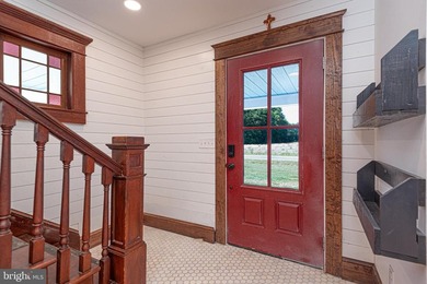 Stunning restored Farm House on 6.49 acre mini-farm . 3 bedroom - photo 50