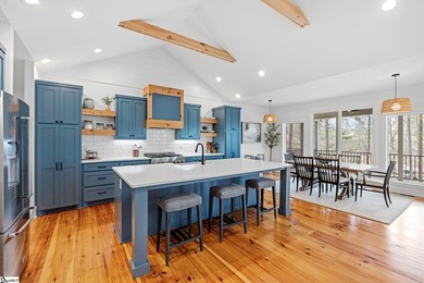 Your Lake Keowee dream home is here! 1408 Cool Ridge Drive in - photo 11