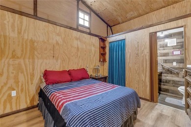 Enjoy lakeside living with this charming and move-in ready cabin - photo 6