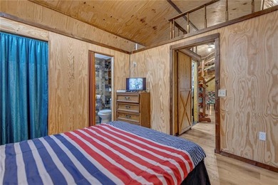 Enjoy lakeside living with this charming and move-in ready cabin - photo 7