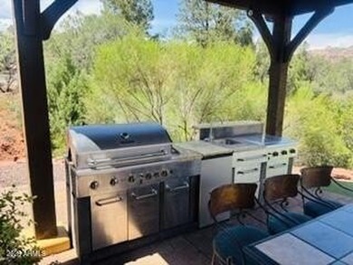Its time to experience the ultimate Sedona lifestyle in this - photo 18