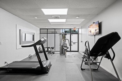 Step into refined living at The Lincoln Tower with Stunning Golf - photo 37