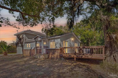 Blackwater River Home For Sale in Milton Florida